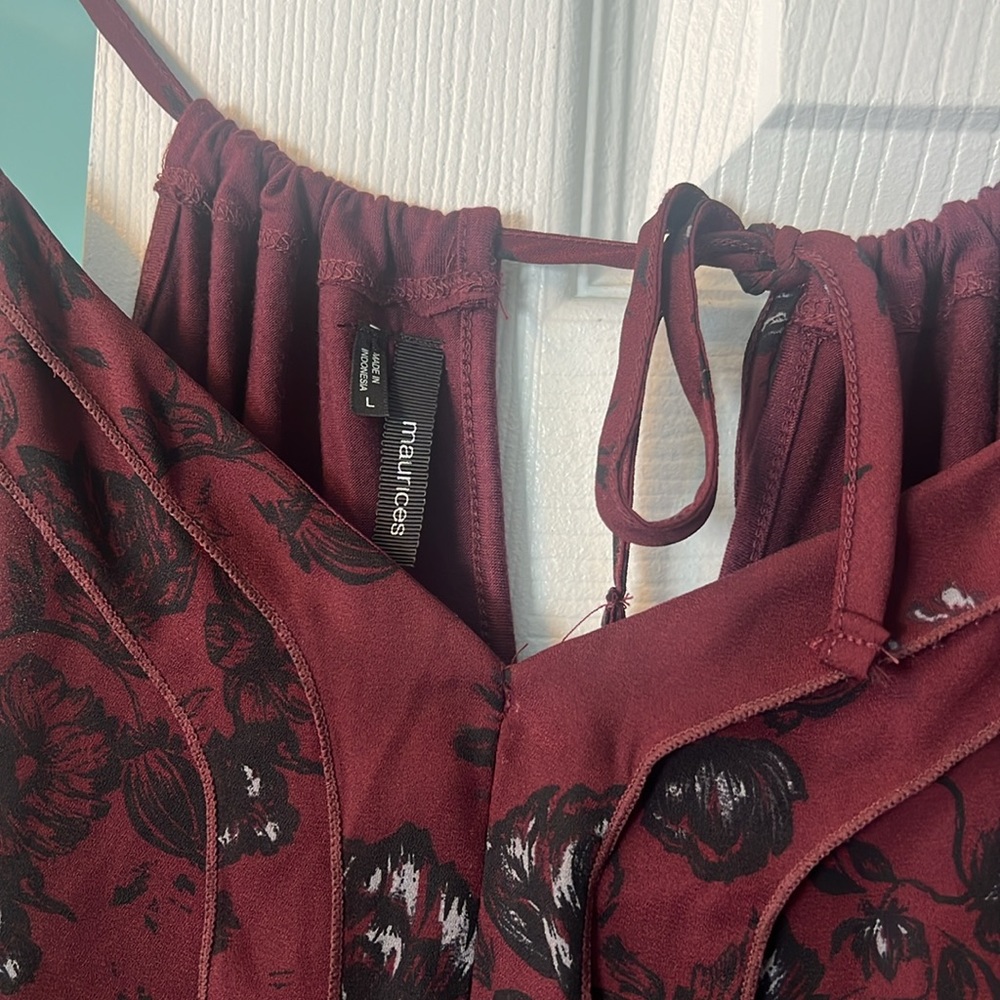 V neck cami - Picture 2 of 4